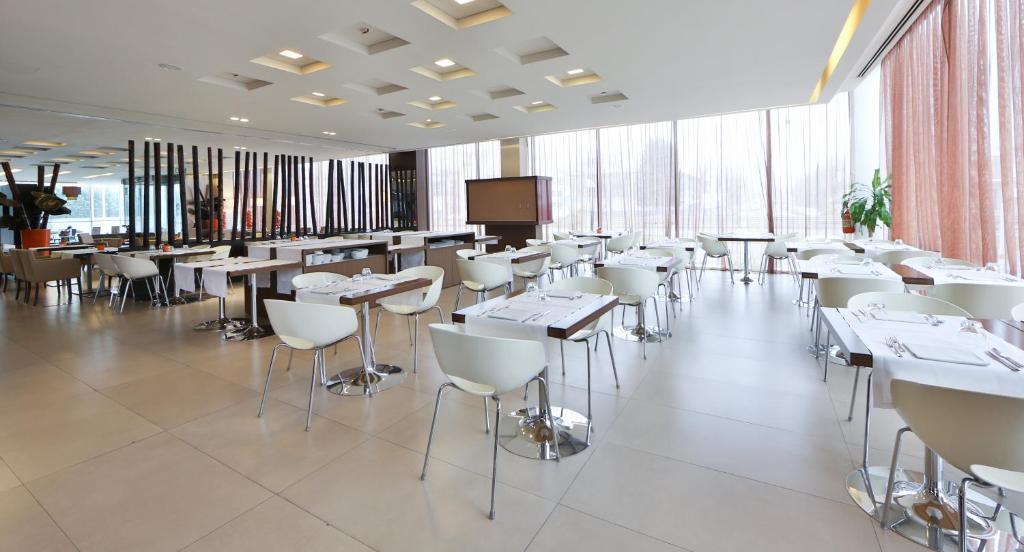 Best Western Hotel Goldenmile Milan Треццано-суль-Навиглио Экстерьер фото